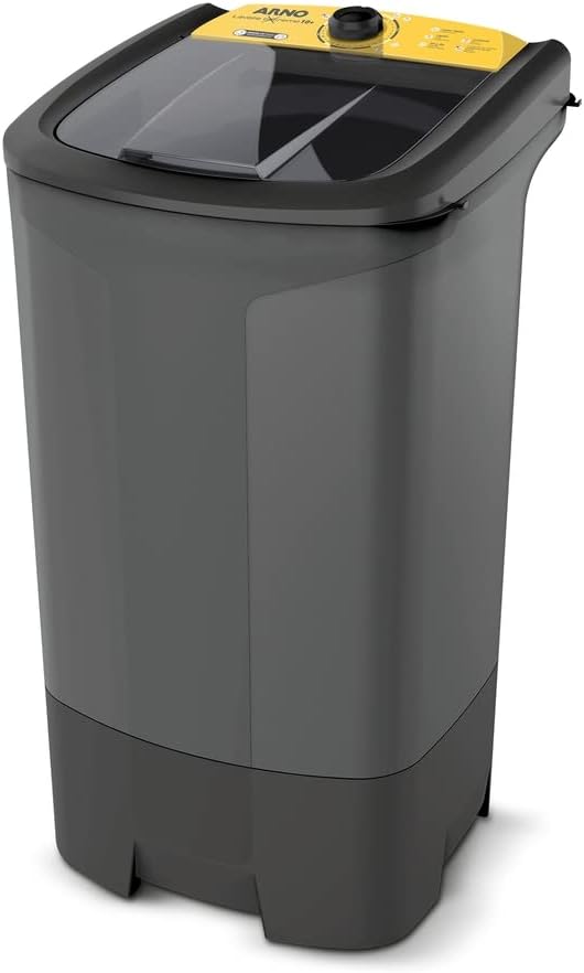 Tanquinho Arno Lavete ML81 em área de serviço residencial